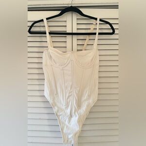NWT Skims Ivory Bodysuit
